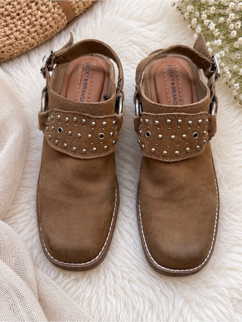 Kalv Suede Studded Slingback Clogs Mules